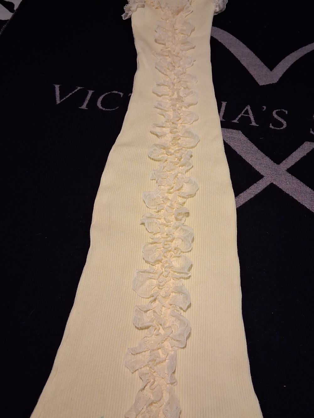 Meshki Pale Yellow Ribbed Maxi Dress with Center Ruffle - Picture 5 of 7